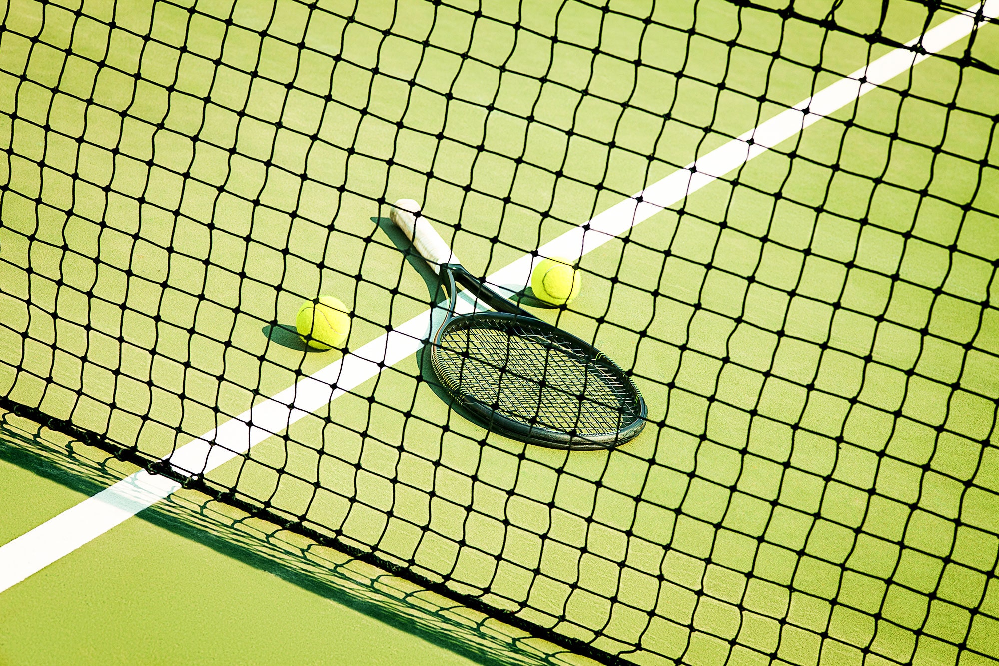 Renovace tenisové antuky